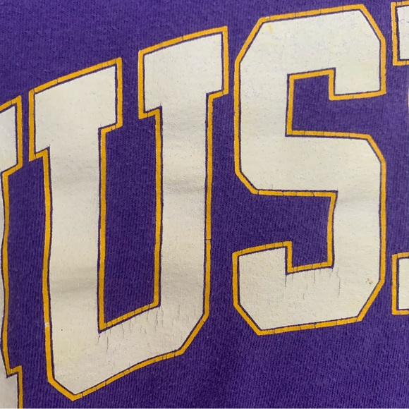 University of Washington Huskies Tee - Picture 3 of 3